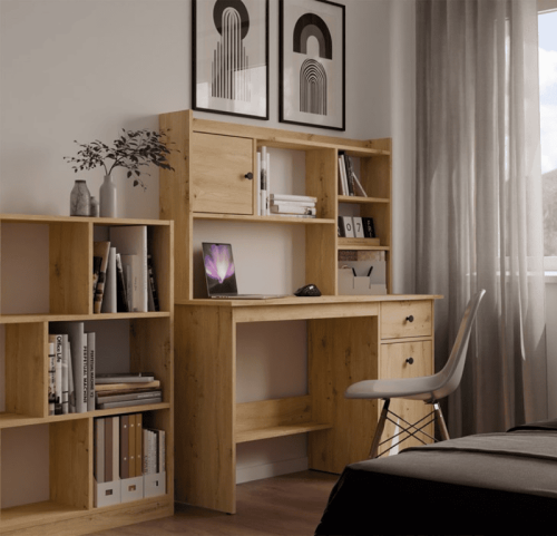 biurko-do-pracy-na-laptopie-z-nadstawką