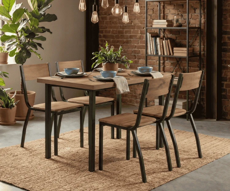 industrialny-stol-z-krzeslami