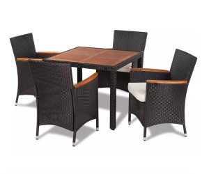 Kwadratowy stół z krzesłami na taras do ogrodu