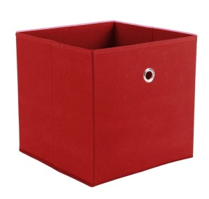Czerwony pojemnik do przechowywania