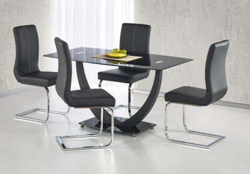 Czarny-stół-ze-szklanym-blatem