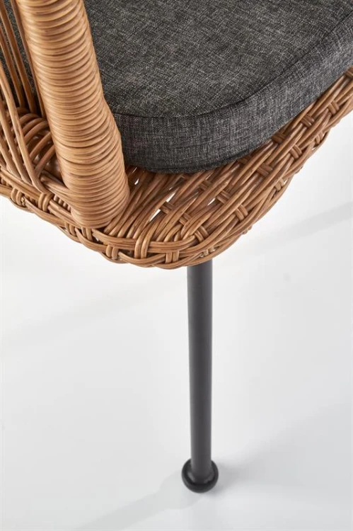 Plecione-siedzisko-w-fotelu