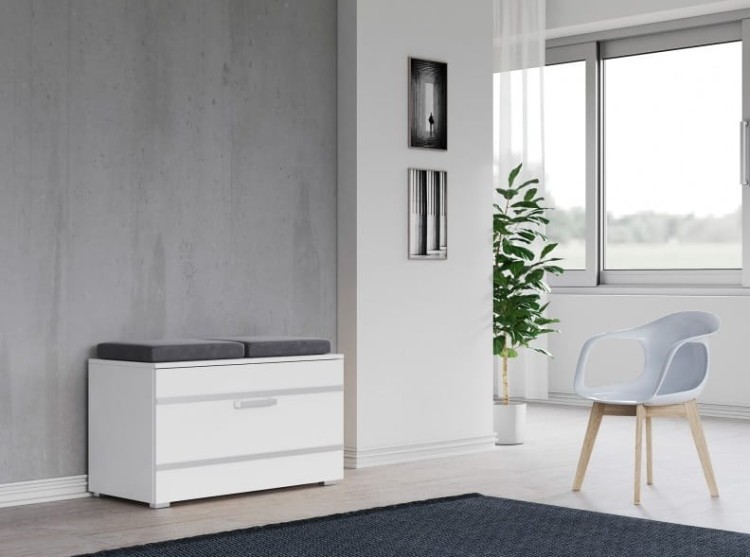 Biała-komoda-na-obuwie-do-korytarza