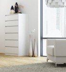 Wysoka biała komoda z szufladami 139x70 cm