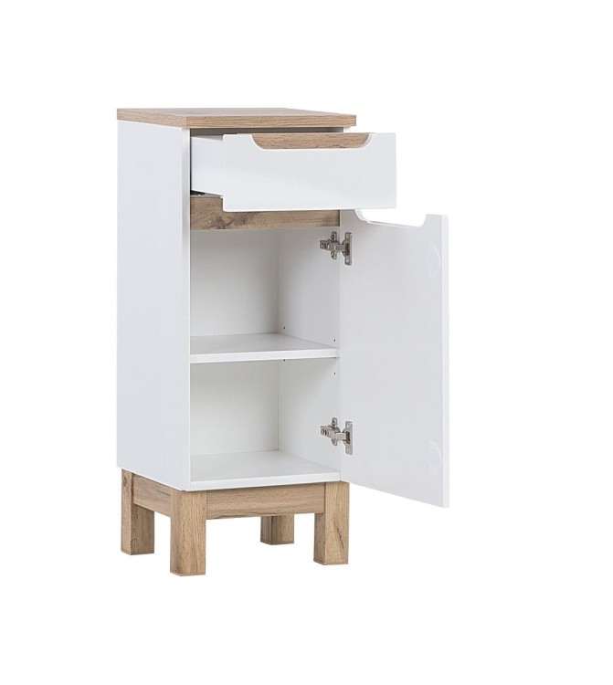 Niski-słupek-łazienkowy-z-zestawu