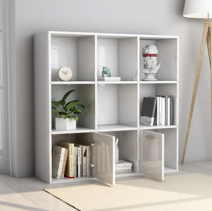 Szafka-meblowa-z-drzwiczkami-biały-połysk