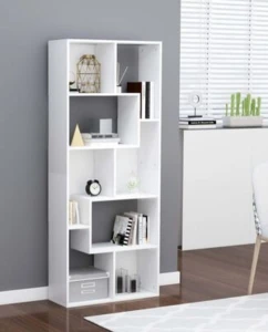 Designerski biały regał z asymetrycznymi półkami 