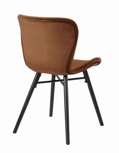 Tył krzesła do jadalni na drewnianych nogach.jpg