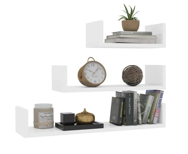 Białe-półki-wiszące-na-zdjęcia-ozdoby-połysk