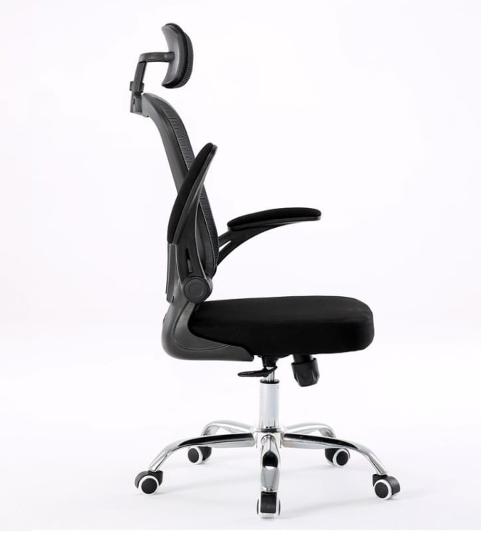 Fotel-obrotowy-czarny