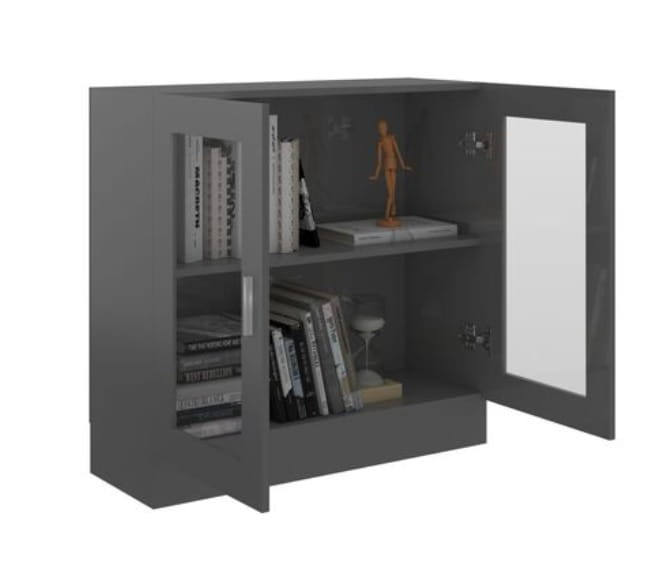 Wnętrze-witryny-z-półką