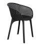 Czarne krzesło z tworzywa.jpg