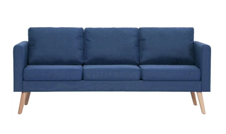 Sofa-z-poduszkami-i-podłokietnikami